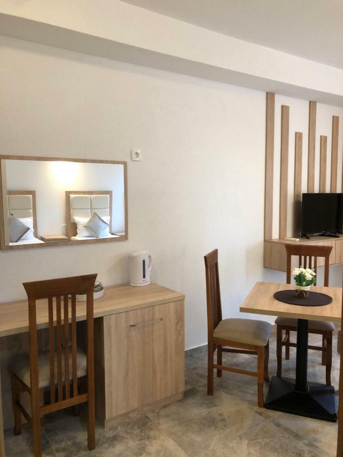Hotel Gothia Ulcinj Ngoại thất bức ảnh