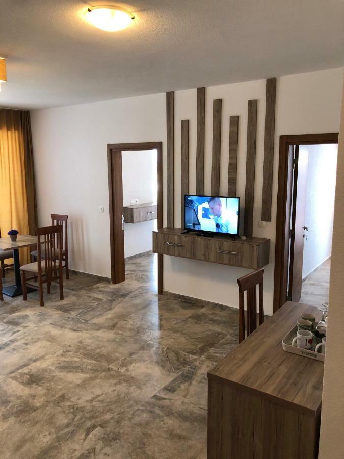 Hotel Gothia Ulcinj Ngoại thất bức ảnh
